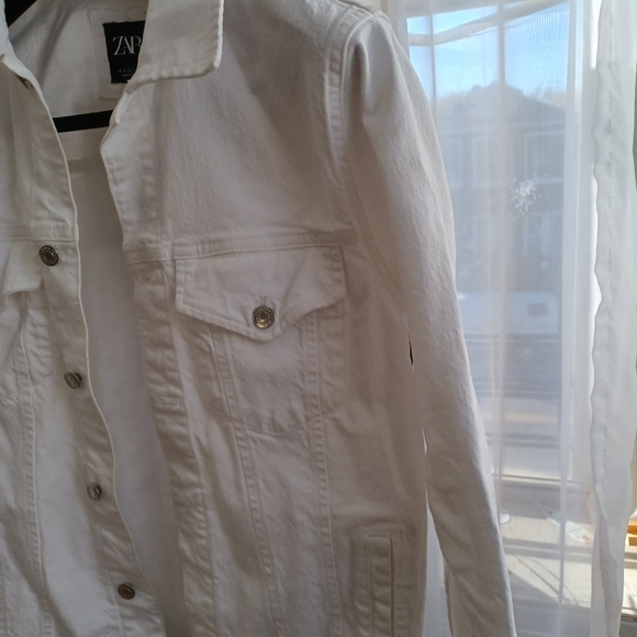 ZARA - Picture 2 of 5